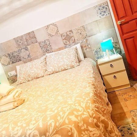 B Reform Netflix Parking Segun Disponibilidad Apartment Seville Ngoại thất bức ảnh
